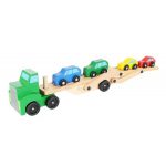 Autószállító teherautó fából