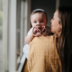 Labdarágóka és csillag toronyépítő